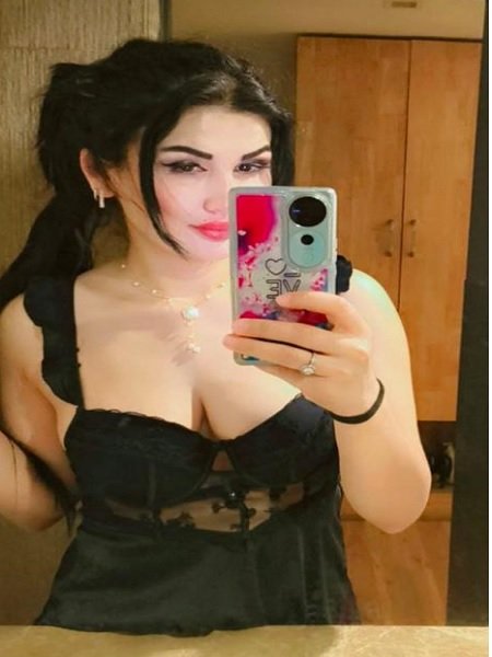 Couple Spa Therapist Aerocity